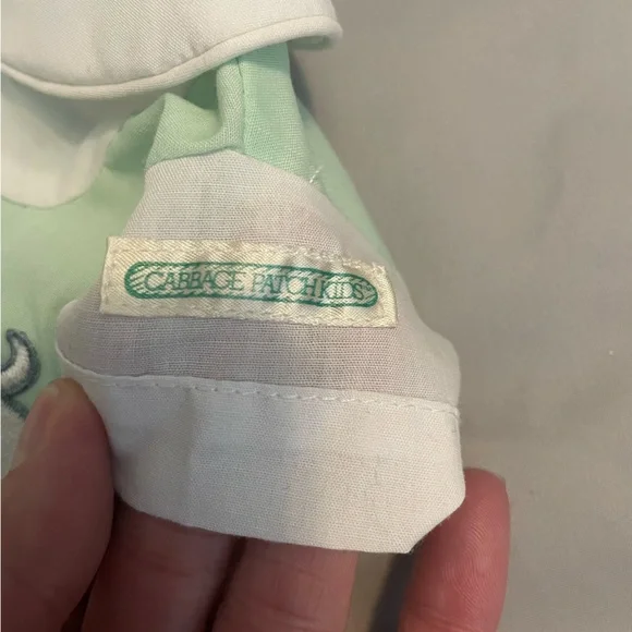 Vintage Cabbage Patch Kids PREEMIE Doll Clothes Lot w/Official Hangers ~1982 - Picture 4 of 16